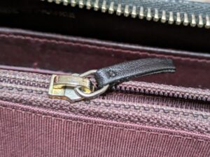新設したシャネル財布の内側引手