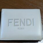 補修前のフェンディの財布