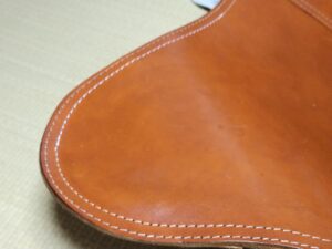補修後のバタフライチェアコーナーの縫製
