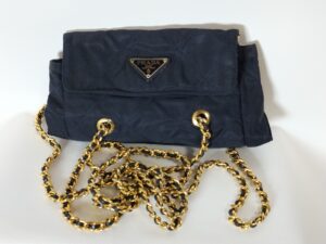 【バッグのチェーンベルトが重い】革素材へのリメイクで軽やかに♪