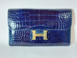 【エルメス財布修理】染め直しで美しい光沢感のあるブルーに復元