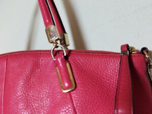 補修後のバッグ持ち手の付け根