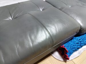 補修後のカリモクソファ座面