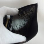 補修前のルイ・ヴィトンエピ財布のお札入れの内側の剥がれ