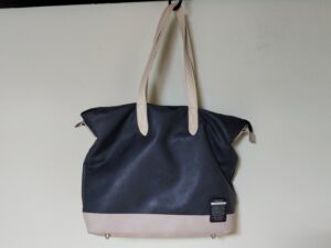 持ち手交換後のトートバッグ