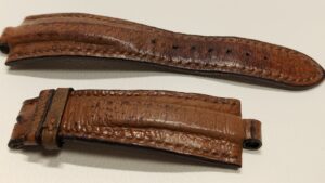 補修前のブルガリの腕時計ベルト