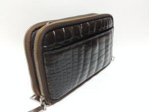 染め直し補修後のクロコダイルレザーの長財布