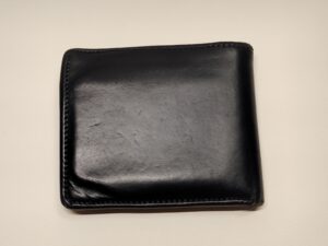 補修前のペローニの財布