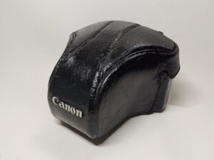 補修後のキャノンカメラケース