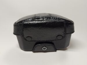 補修後のキャノンカメラケース背面