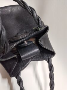 スレのあるイビザのバッグ
