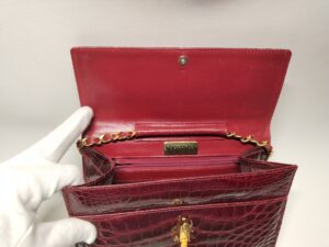 カラーチェンジ前のクワンペンのクロコダイルレザーのバッグ内側