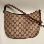 修理前のグッチのアクセサリーポーチ