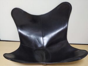 【革のバタフライチェア修理】座面のステッチ切れを再縫製で綺麗に復元