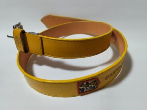 裏革の交換補修後のカステルバジャックのベルト