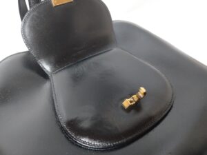 補修後のセリーヌのバッグのポケット部分