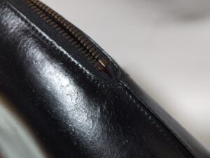 補修後のセリーヌのバッグのサイド部分