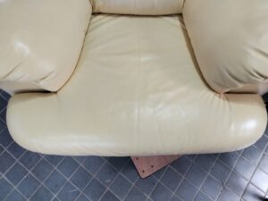 修理後の本革ソファ座面