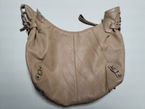 カラーチェンジ前のy2kのワンショルダーバッグ