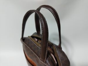 交換修理後のセリーヌバッグの持ち手