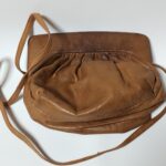 カラーチェンジ前のロエベのポシェット