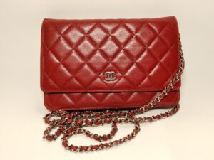 カラーチェンジ前のシャネル マトラッセ チェーンウォレット