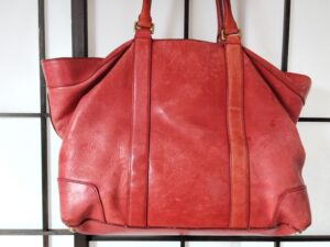 色褪せたコーチのトートバッグ