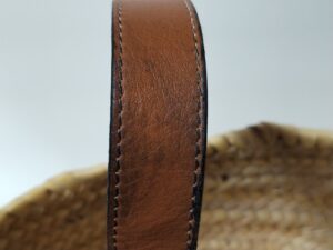 汚れのついたロエベバッグの持ち手