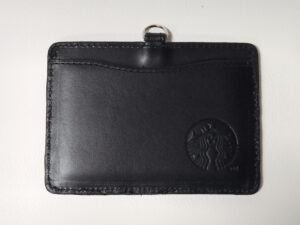修理後のスタバオリジナルIDカードホルダー