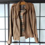 修理前のバーバリーの革ジャケット正面