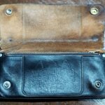 修理前のテンダーロインの財布内側