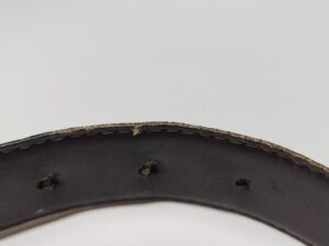 修理前のダンヒルのベルト