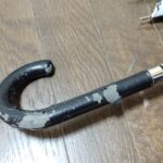修理前の剥がれた傘の持ち手