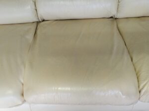 修理後のソファ座面