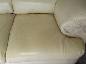 修理後のソファ座面