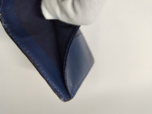 札入れ裏地張替え後のコーチ財布