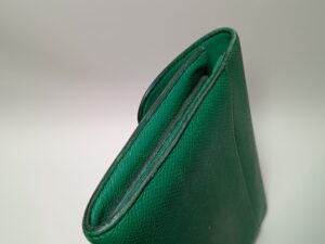 修理前のエルメスコンスタンス長財布のコバ
