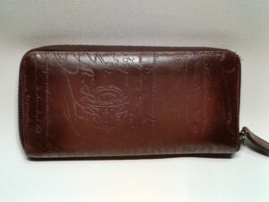 色褪せ修理後のベルルッティの財布