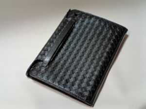 カラーチェンジ後のボッテガ・ヴェネタのiPadケース