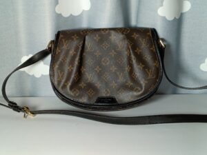 縁革カラーチェンジ後のルイ・ヴィトンモノグラムのバッグ　メニルモンタン