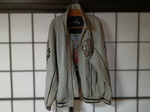 【アヴィレックス革ジャケット修理】色剥げ、変色を補修して綺麗にリカラー