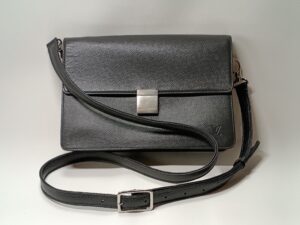 リメイク後のルイ・ヴィトンのクラッチバッグ セレンガ