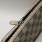 修理前のルイ・ヴィトンダミエ長財布のファスナー