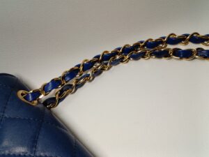 革交換修理後のバッグのチェーンベルト