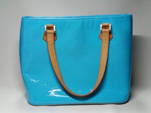 水色にカラーチェンジ後のルイ・ヴィトンヴェルニのバッグ