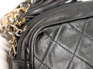 角スレ補修後のシャネルマトラッセチェーンショルダーバッグ