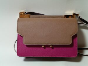 部分補修後のショルダーバッグ