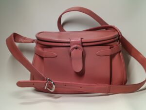 カラーチェンジ、補修後のグッチのバッグ