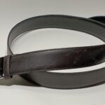 修理前のダンヒルのベルト