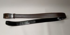 表皮の傷み修理後のダンヒルのベルト